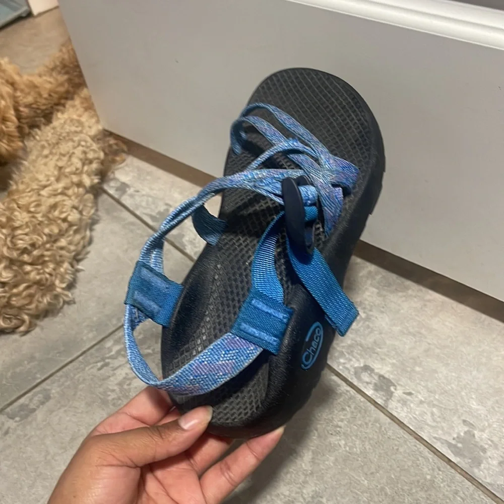 chacos - Picture 2 of 5